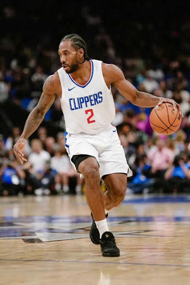 从今晨奥兰多魔术扳平良机到NBA总决赛冲刺阶段再迎强敌，洛杉矶快船围绕欧冠强势反弹的简单介绍